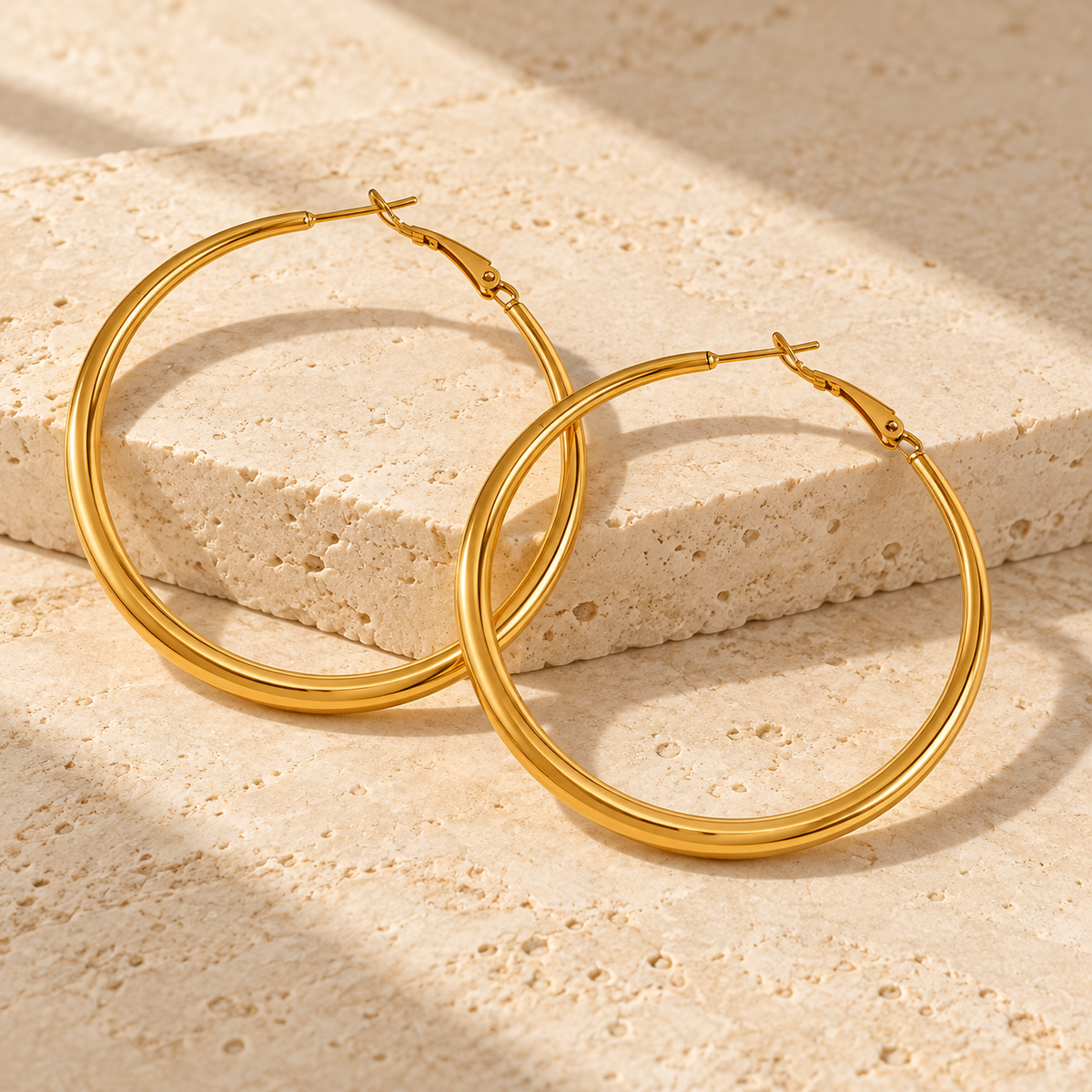MONROE OVERSIZED HOOP EARRINGS