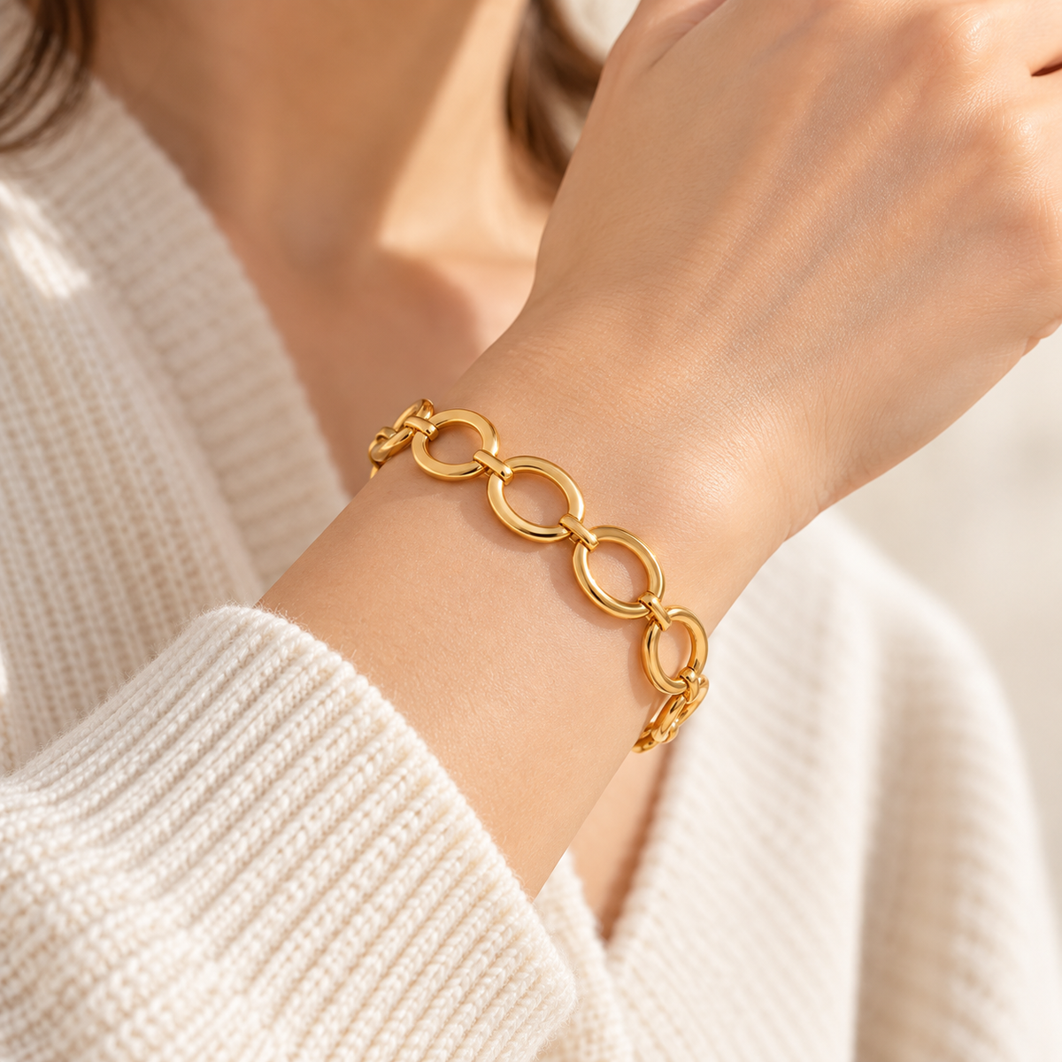 Golden Oval Link Bracelet
