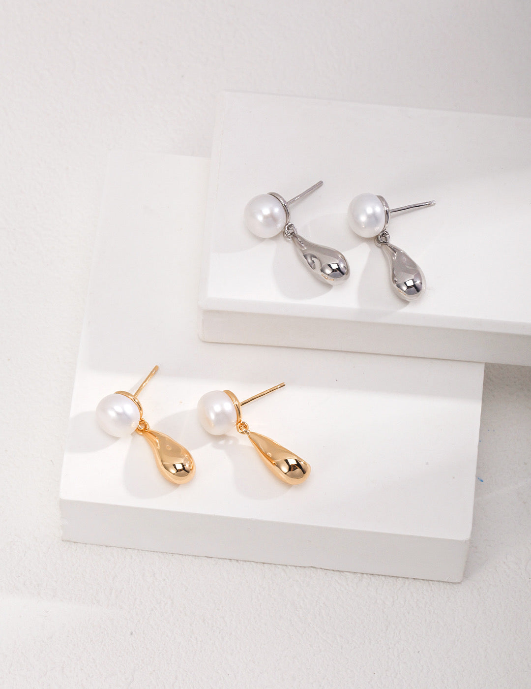 PEARLS DROP EARRINGS